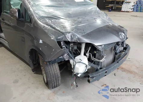 2013 Toyota Sienna Xle V6 8 Passenger из США, поврежденный, VIN 5TDYK3DC9DS384401